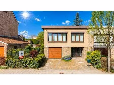 maison 3 façades  3 chambres avec terrasse et jardin