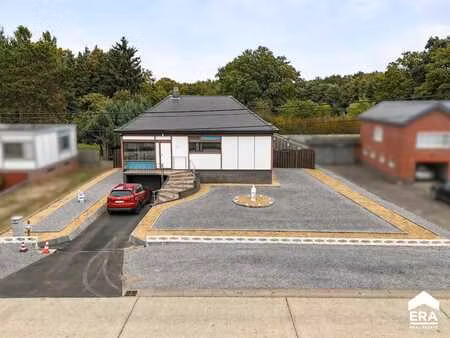 maison ouverte sur grand terrain à lummen