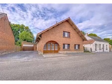 villa 4f avec entrepöt