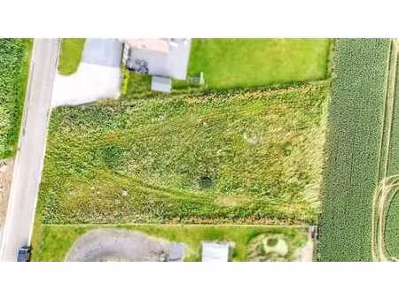 superbe terrain de1354 m² dans une rue sans issue !