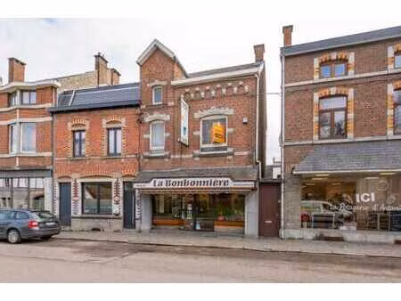 boulangerie avec très grand atelier de production