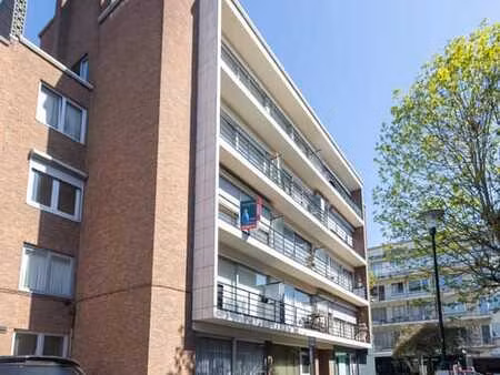 appartement 3 chambres + double garage