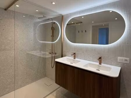 appartement 3 chambres rénové avec terrasse