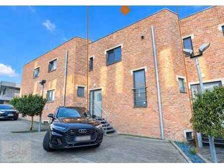 duplex avec 3 chambres  terrasse et emplacement de parking