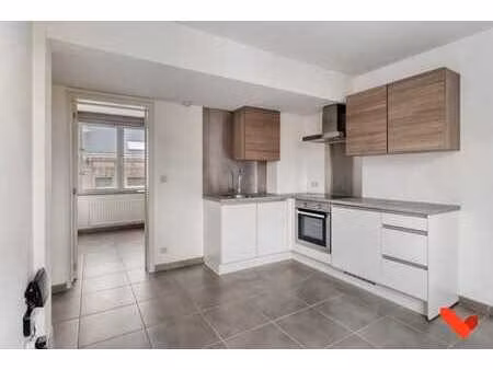 appartement rénové d'une chambre à coucher