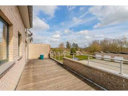 appartement confortable avec 2 chambres et terrasse privée