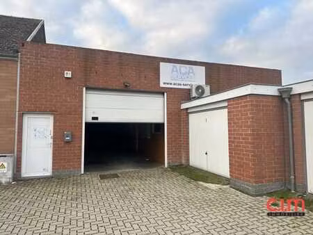 entrepôt en très bon état à ans avec possibilité appartement