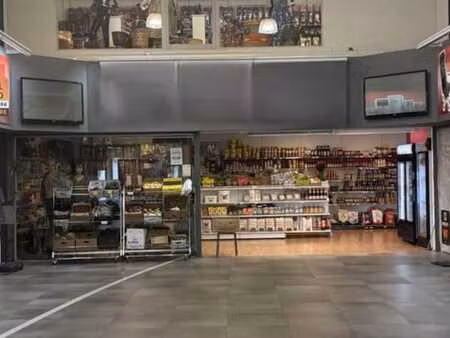 surface commerciale avec mezzanine  shopping center batta