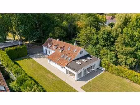 propriété exclusive dans un « parc privé » à asse