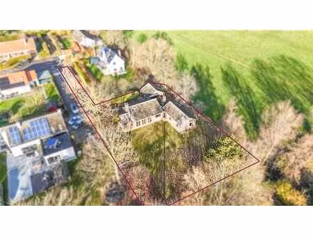 authentique bungalow avec vue magnifique dans les lievekensb