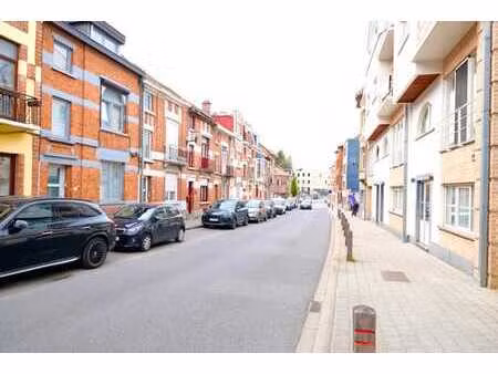 maison en bon état - 4ch - jardin - véranda