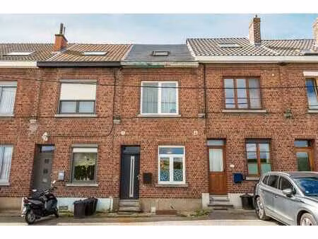 maison rénovée avec 3 chambres et jardin à lembeek (peb b)