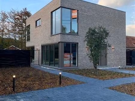 buitengewone nieuwbouwwoning nabij centrum keerbergen