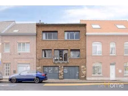 à vendre - maison spacieuse à deux façades avec espace prof