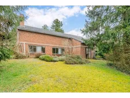 espace  lumière et potentiel dans un emplacement recherché