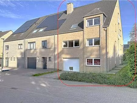 villa total 323m² - habitable 233m². 5chb  bureau  2sdd  sdb