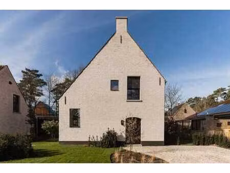 des villas neuves haut de gamme au charme chaleureux