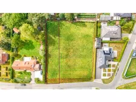 terrain à bâtir pour une maison familiale jumelée près du ce