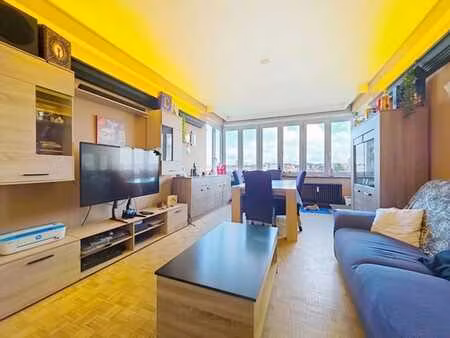 quartier ambiorix  magnifique appartement 2 chambres