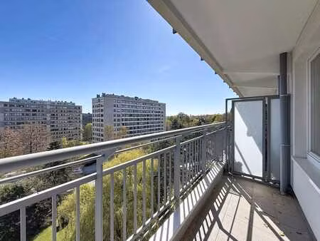 appartement lumineux 1 chambre avec terrasse
