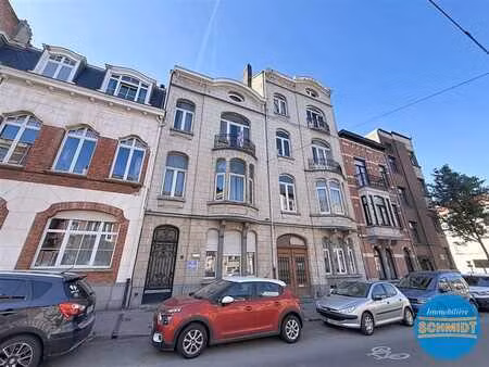 immeuble de rapport - bureau + 2 logements