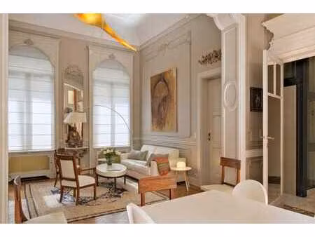 place stéphanie  splendide maison de maître entièrement réno