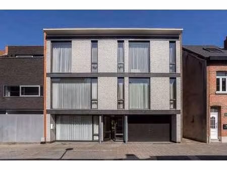 villa moderniste paul michielsen 495 m²