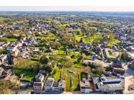 terrain 1.693 m² avec permis pour 5 appartements!