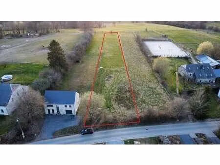 beau terrain à bâtir – orientation sud-ouest – léglise