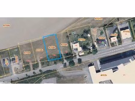 deux beaux terrains à bâtir  marche-en-famenne (aye)