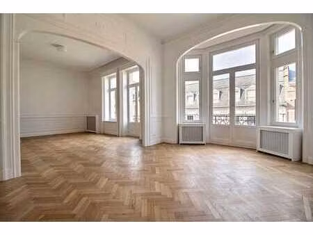 cinquantenaire - appartement 3 chambres