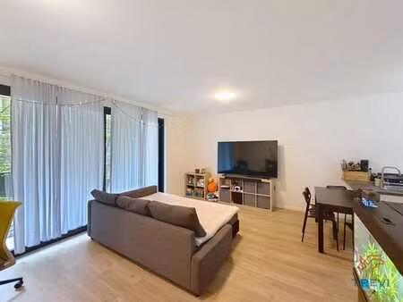 quartier européen - appartement 2 chambres - belview !