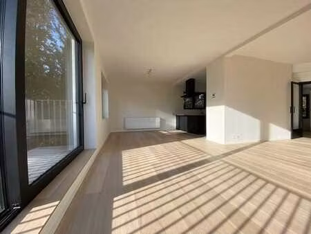 sublime apt. neuf de 3ch + terrasse & jardin