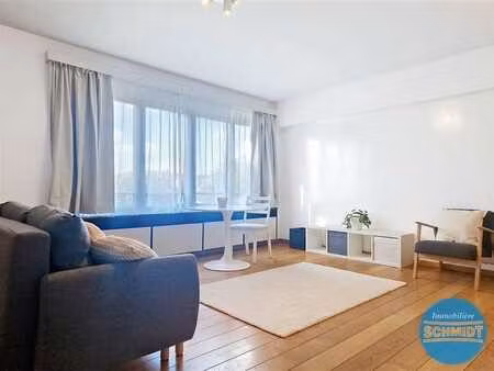 beau studio meublé de 50m²