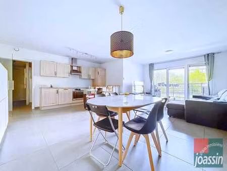 appartement 2 chambres au centre de waremme