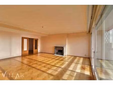 a deux pas de la foret de soignes  lumiere et serenite