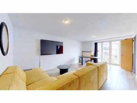 roodebeek : bel appartement 2 chambres +/- 69m2