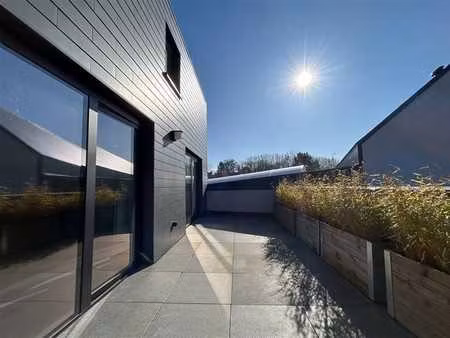 très bel appartement avec grande terrasse