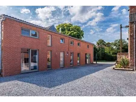 maison 3ch.  jardin  parking.