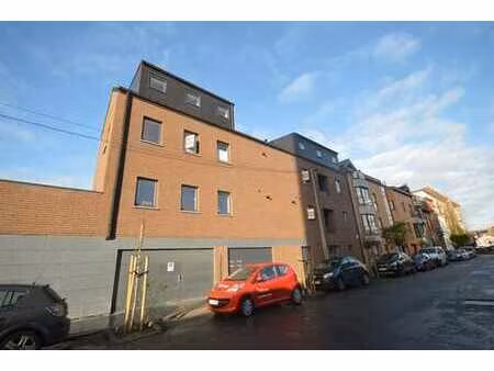 rue buisseret  10/2.1 - 7000 mons