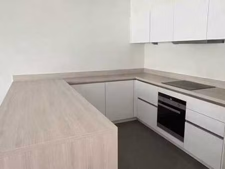 appartement 2 ch  dpe a  nameche  rue des falîjes 17