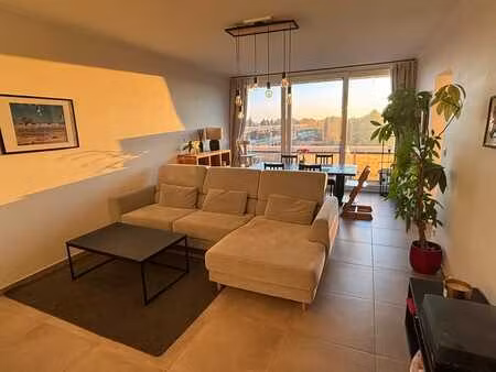 appartement meublé  lumineux et rénové avec vue dégagée