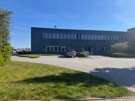 bureaux / espaces polyvalents à louer