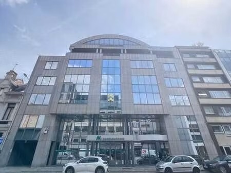 bureaux situés dans « commodity house »