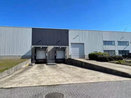 entrepôt à louer à meer