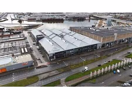 à louer : ancien garage hedin