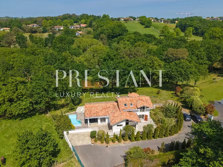 vente maison 6 pièces 152 m² arcangues (64200)