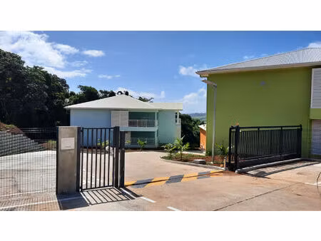 location appartement 3 pièces  69.86m²  la trinité