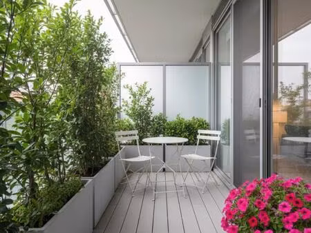 levallois-perret – appartement 3 pièces avec balcon et parking