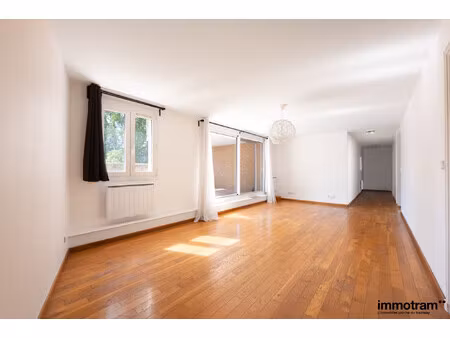 appartement type 4 avec garage et terrasse